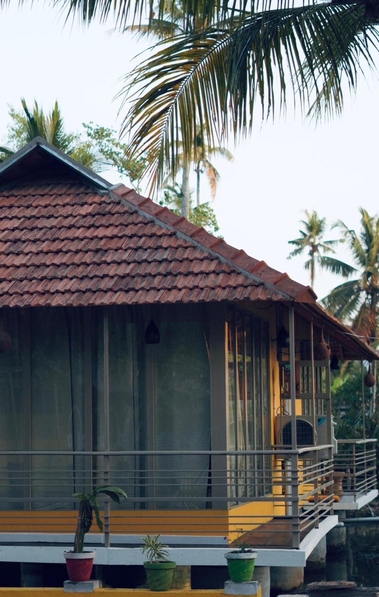 Vrindavan Homestay Mundrothuruth Buitenkant foto