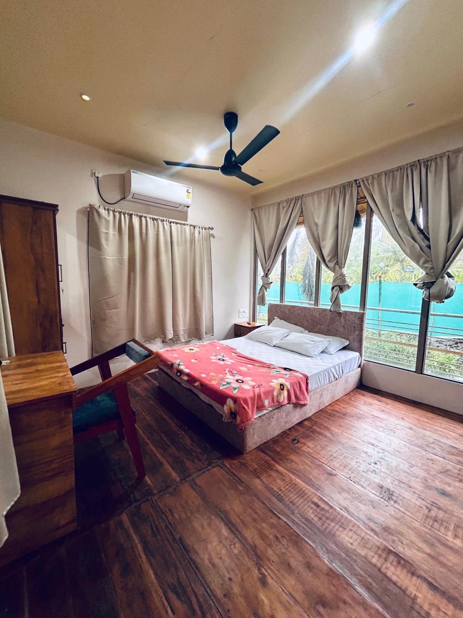 Vrindavan Homestay Mundrothuruth Buitenkant foto